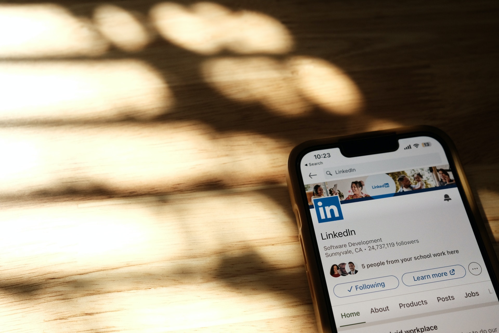 pexels-airam-datoon-16450744 A cell phone with LinkedIn showing in the web browser.